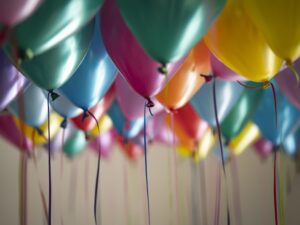Set de globos metalizados para fiestas x50