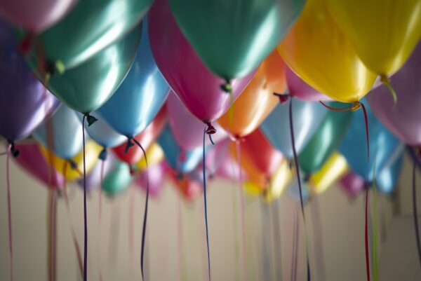 Set de globos metalizados para fiestas x50
